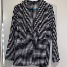 SHEIN Black and White Houndstooth Blazer