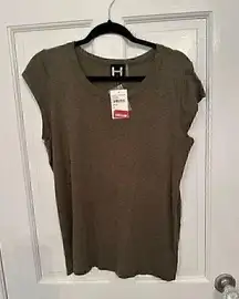 H by Bordeaux olive Top with buttons NWT size XS