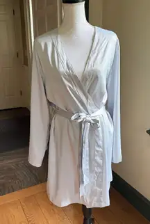 Plum Pretty Sugar Satin Robe SZ M/L Ice Blue Bridal Sexy Wrap Bathrobe Lounge