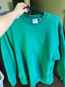 Aritzia TNA crewneck