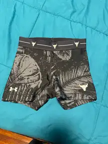 Womens Under Armour project rock heatgear shorts XS