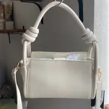 Crossbody purse