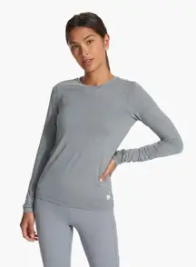 Vuori Women's Long Sleeve Lux Crew Tee Size XS Heather Gray Athletic Top