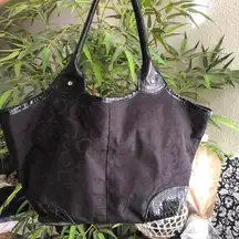 Early 2000s y2k black grunge streetwear handbag shoulder bag purse