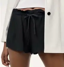 Wilfred Montrouge Shorts Crepe Paperbag Elastic Tie Waist Shorts Black Small