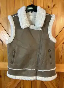 Joie Women’s Asymmetrical Fleece Lined Full Zip Vest, Brown Size Medium (8351)