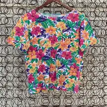 Vintage 90s Jaclyn Smith all over floral T-shirt MEDIUM