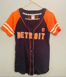 Victoria’s Secret pink Detroit tigers baseball jersey! Button up women’s small!!
