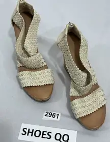 Womans Montego Bay Club 151091 Size 6.5 Ivory Wedge Cork Sandals