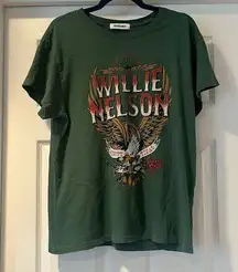 Daydreamer  Willie Nelson Green Graphic Band Tee Size Large