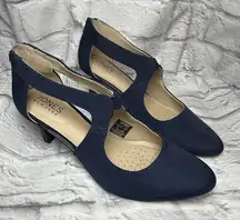 Jones New York Navy Heels