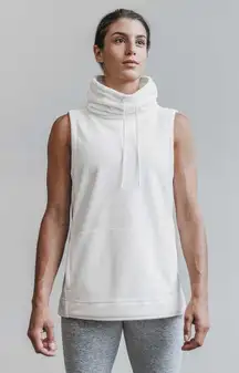 NWT NOBULL Women’s Sleeveless Polartec Cowl Fleece Hoodie - Large - White