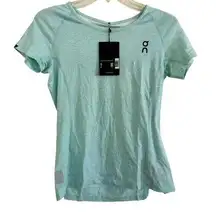 On Cloud Women's Logo Comfort-T, T-
Shirt in Mint - $60 size small