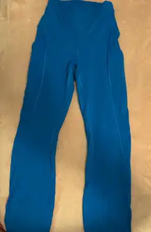 Blue Lululemon Leggings High-Rise side pockets