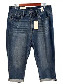 Judy Blue NWT Mid Rise Skinny Fit Capri Size 18W