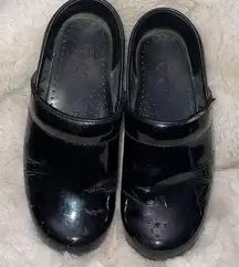 Dansko Clogs~~ Black Size 37 (US 6.5/7)