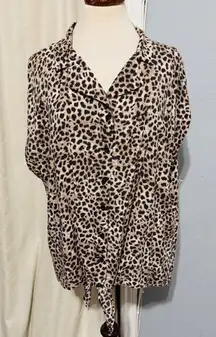 TORRID Leopard Print Button Front Challis Tie Front Shirt Womens Size 2 Rayon