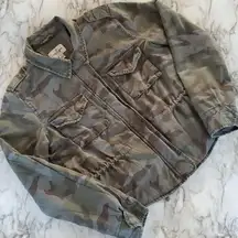 American Eagle camo jacket size small