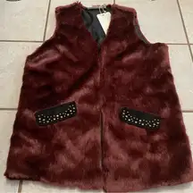 La Bellum Hillary Scott Fur Faux Vest