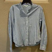 Beachlunchlounge Blue and White Striped Button-Up Shirt