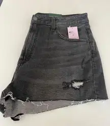 Black Wash High Rise Mom Cut Off Denim Shorts Size 16 NWT