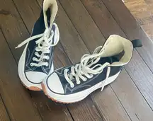 Converse Run Star Hike Platform Sneaker - Black / White / Gum unisex