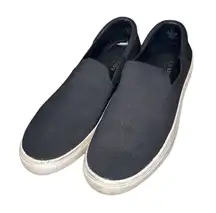 black slip on sneakers size 9