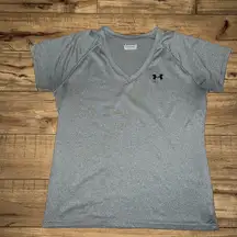 Light gray under armor tee