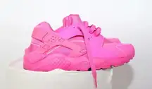 ladies Nike HUARACHE shoes size 4.5
