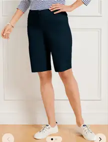 Talbots Women’s Navy Blue Perfect Shorts 10.5”