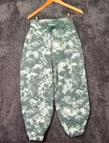 green tie dye elastic waistband athletic balloon legs women's 6