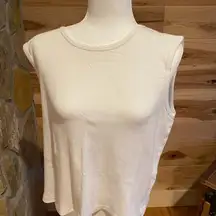 Mountain Lake white tank top Size XL‎