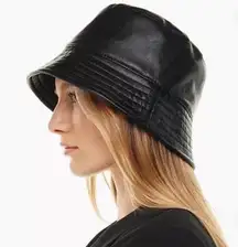 Aritzia Babaton Bucket Hat
