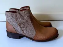 OTBT Dare Devil Tan Booties w/ Brocade Detail Size 7