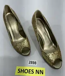 Womans Fioni Sinteticos Size 6.5 Gold Sequin Peep Toe Slip On Heel Pumps