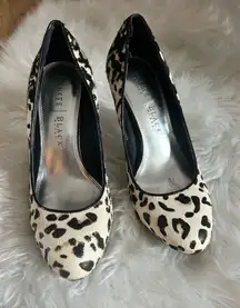 White House, black market animal print stiletto pumps size 7 and 4 inch heel