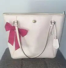 Coach Peyton White Tote Bag