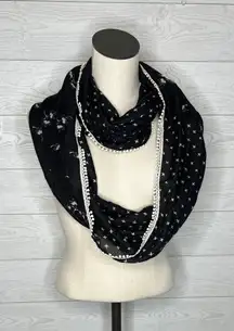 Loft black & white floral infinity scarf NWOT