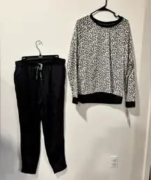 Muk Luks Super Snuggly Black and White Leopard Pajama Set