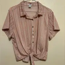 Rue21 Pink and White Crop Button Down Shirt
