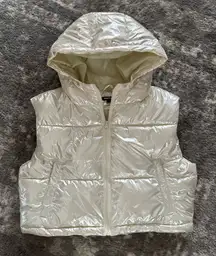 Shiny Hooded Cropped Puffer Vest Large
