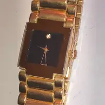 Bijoux Terner Gold Tone Vintage Mens Womens Wrist Watch