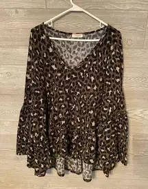 Andree by unit brown and black leopard blouse with bell sleeves size 2X