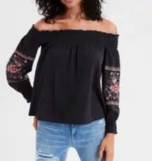 AE Embroidered Off The Shoulder Top