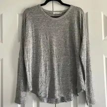 Rag & Bone Women’s Grey Light Weight Sweater