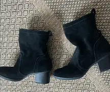 White Mountain Women’s Black Suede Behari Heeled Booties Size 6