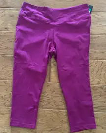 Nike Capri Leggings Women’s XL Dark Pink Legend 2.0 Tight Fit Dri-Fit Cropped