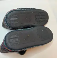 Womens MukLuks Slippers Size 7-8