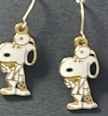 Vintage Dr. Snoopy United Features Aviva Twain dangle earrings.