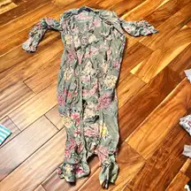 Women’s Angie brand long green floral duster kimono. Size large 